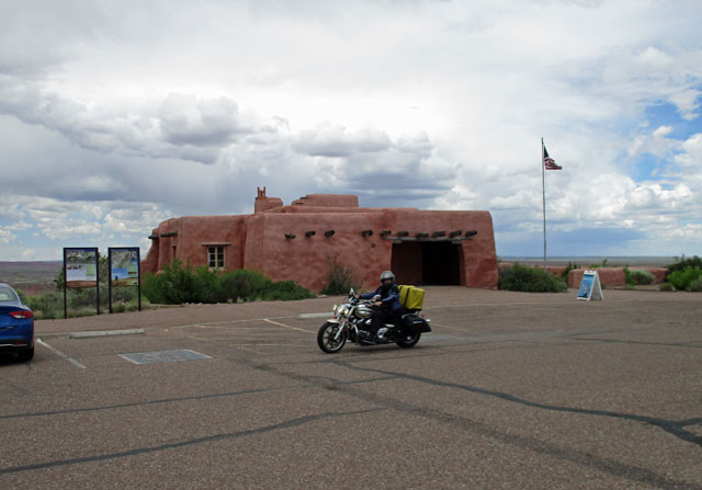 06-11-painted-desert-inn.jpg