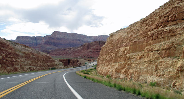 06-14-to-navajo-bridge-2.jpg