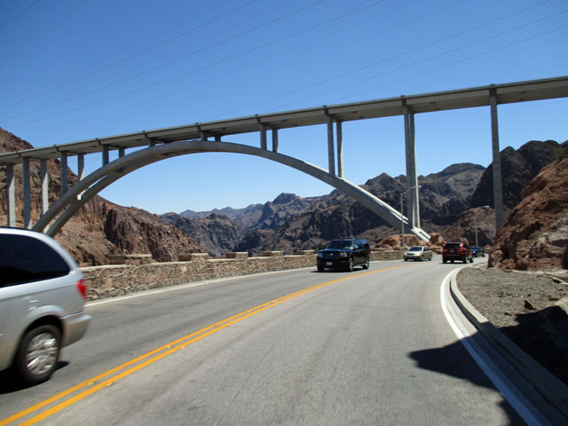 06-16-hoover-dam-freeway.jpg