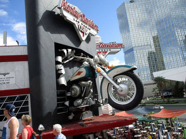 06-17-harley-d-lv.jpg