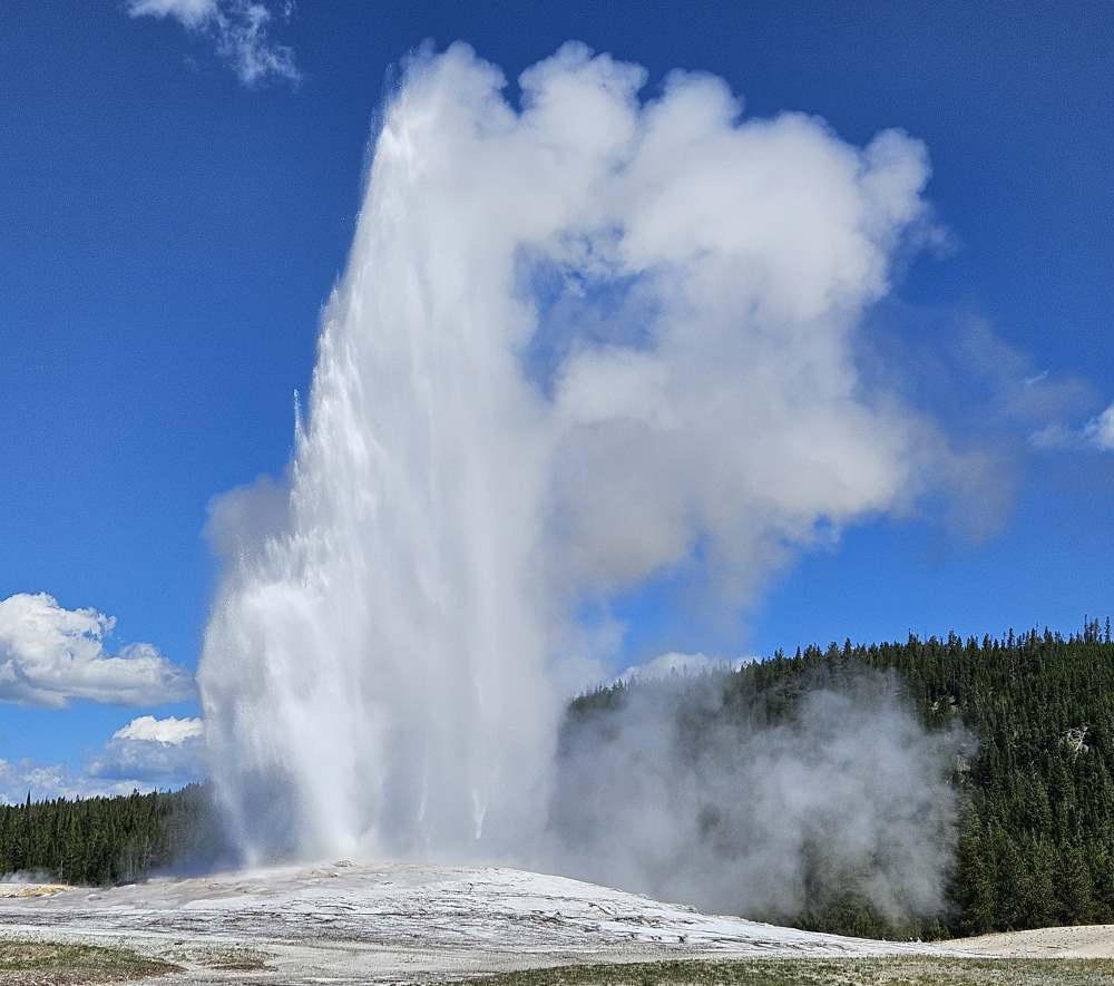 s geyser.jpg