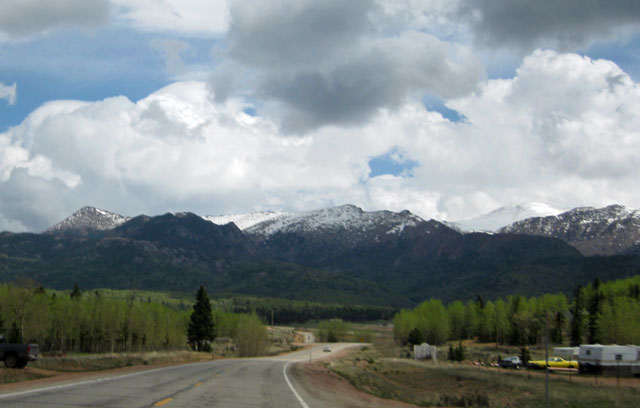 06-05-view-to-pikes-peak.jpg