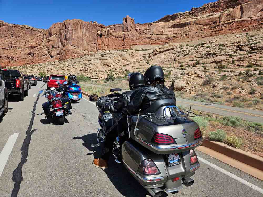 queueing to get to the Arches park.jpg