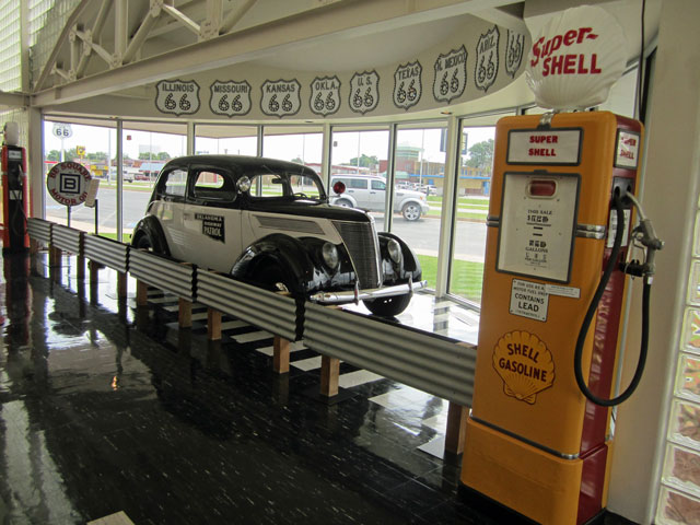 06-01-route-66-museum-insid.jpg