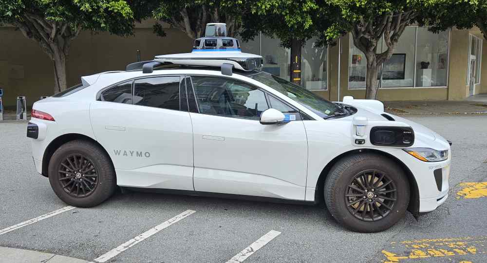 waymo car.jpg