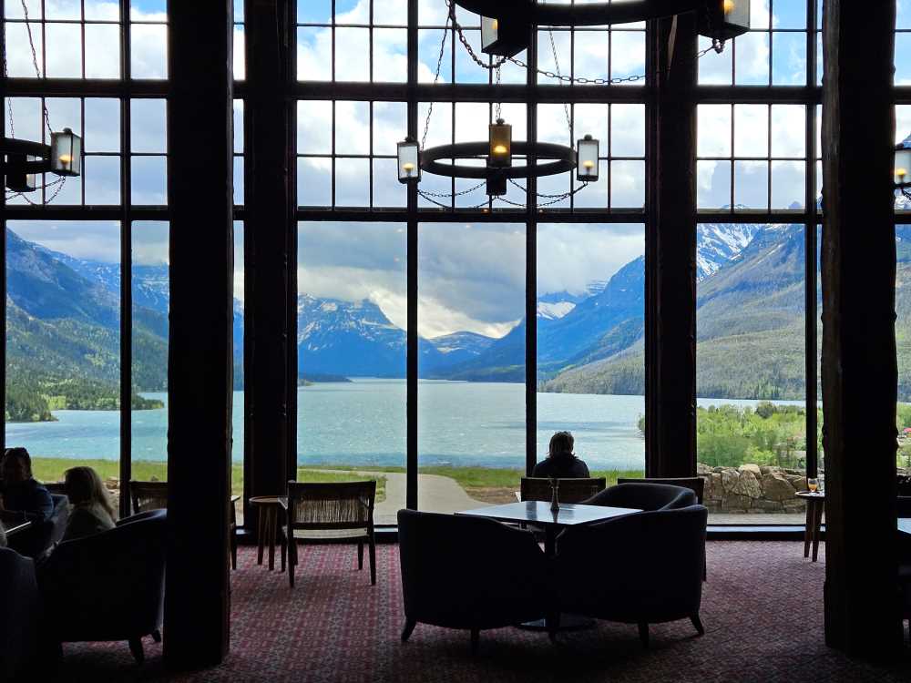 wp foyer to lake.jpg