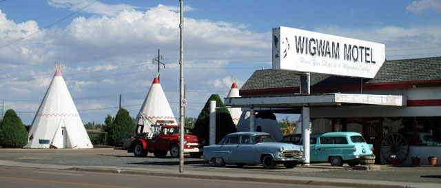 06-11-wigwam-hotel.jpg